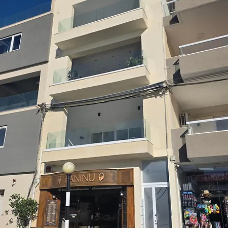 Stunning Seafront 3-bdr With Huge Terrace & Bay Views