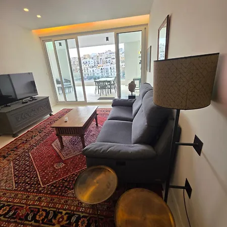 アパート Stunning Seafront 3-bdr With Huge Terrace & Bay Views